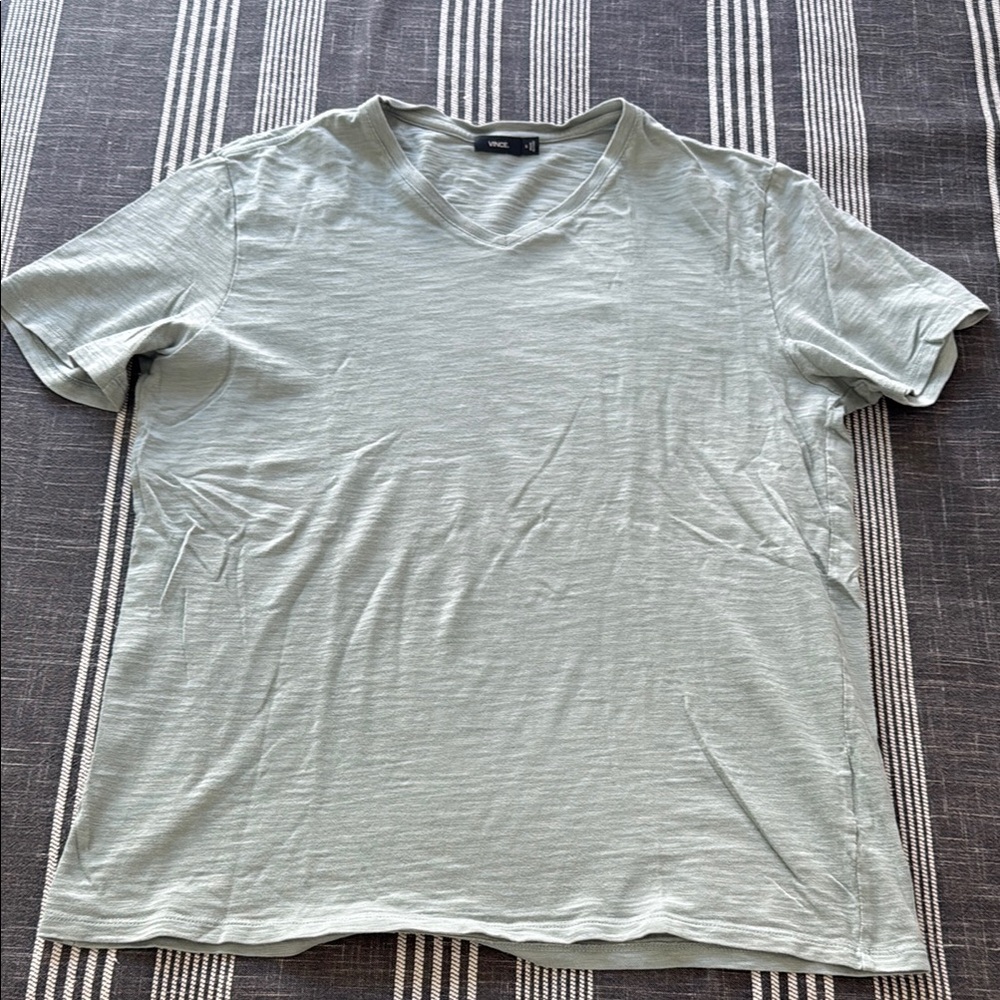 Vince Men's V-Neck T-Shirt - Grey/Green